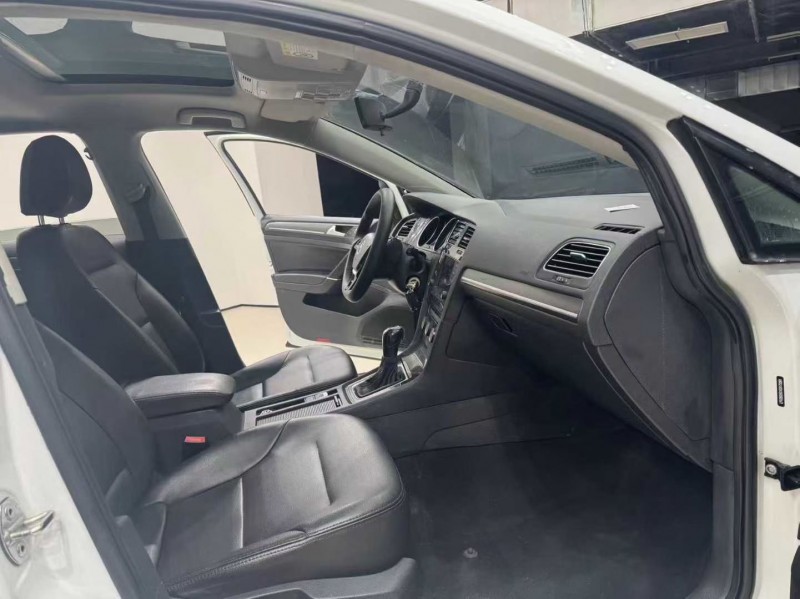 成都17年大众高尔夫9