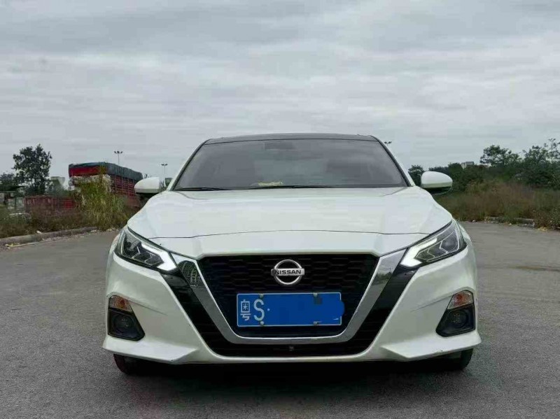 梧州22年日产天籁1