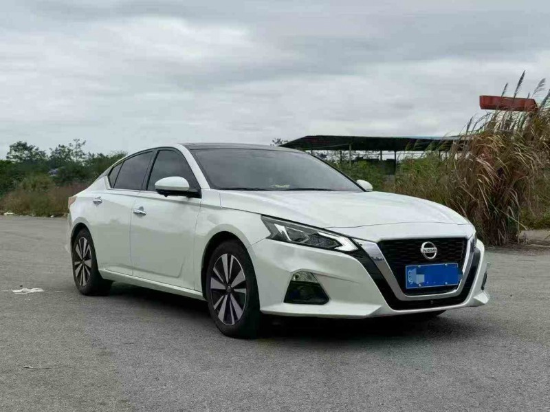 梧州22年日产天籁3