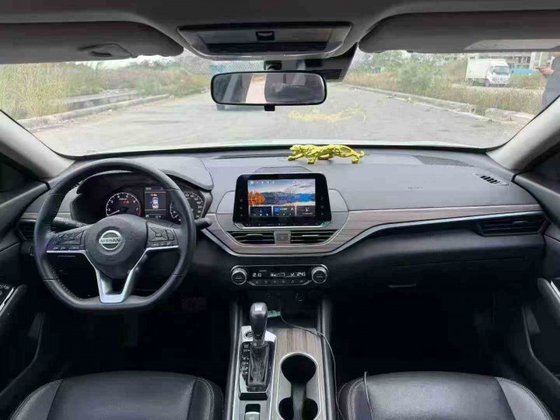 梧州22年日产天籁4