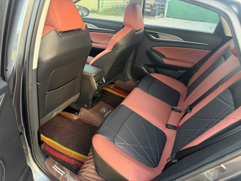 中山24年长安汽车逸动8