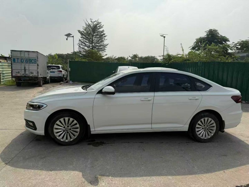 中山21年大众朗逸5