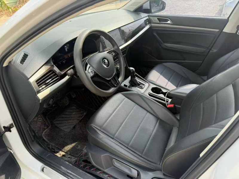 中山21年大众朗逸7