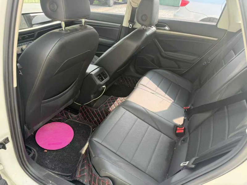 中山21年大众朗逸8