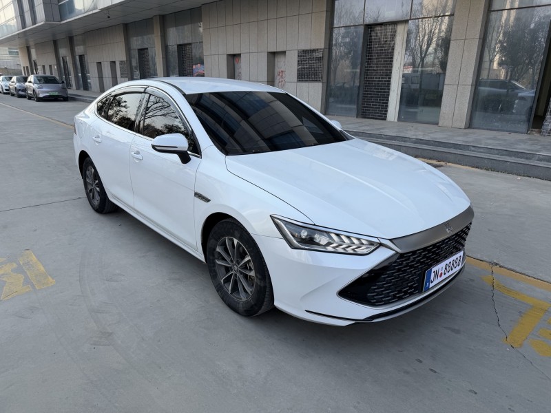 济宁23年比亚迪秦3