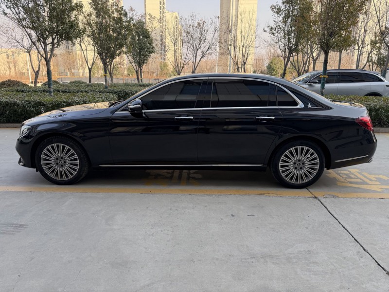 济宁20年奔驰E8