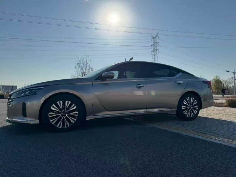 张家口23年日产天籁2