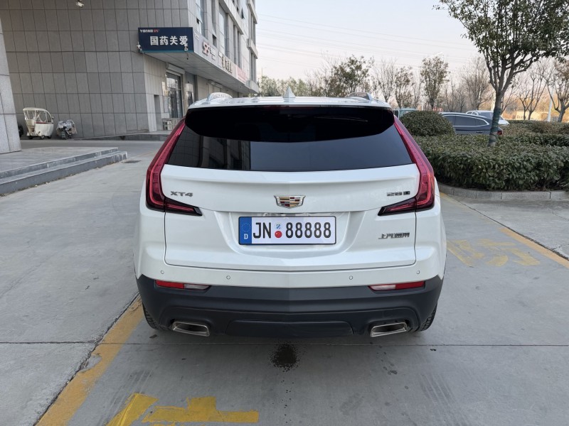 济宁20年凯迪拉克XT49