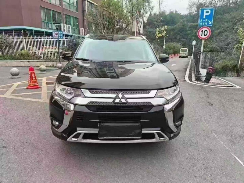 湘潭22年三菱欧蓝德1