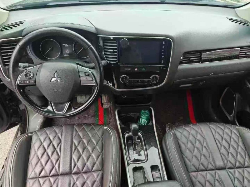 湘潭22年三菱欧蓝德4