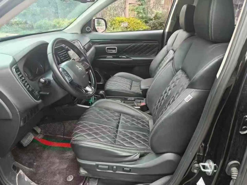 湘潭22年三菱欧蓝德6