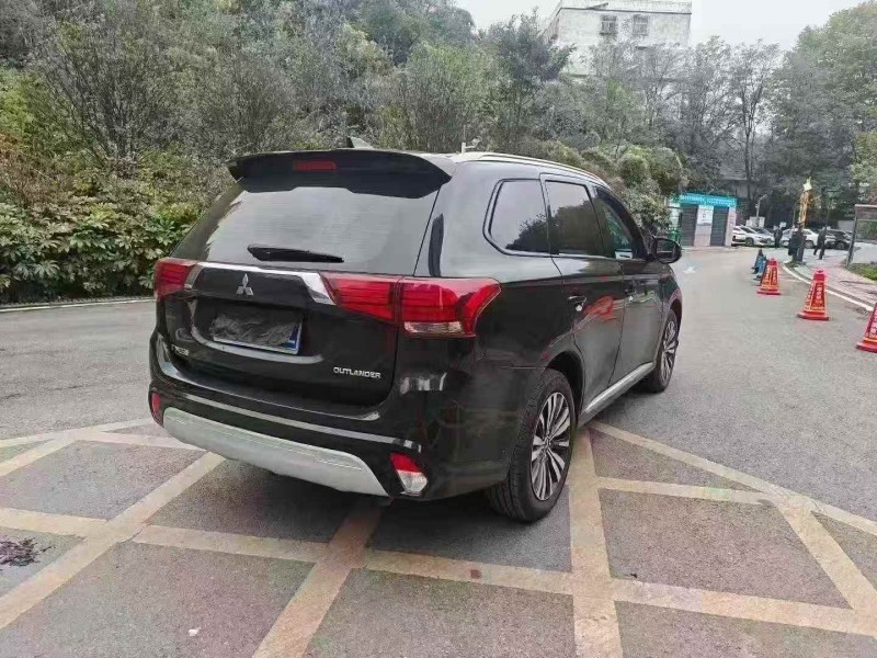 湘潭22年三菱欧蓝德7