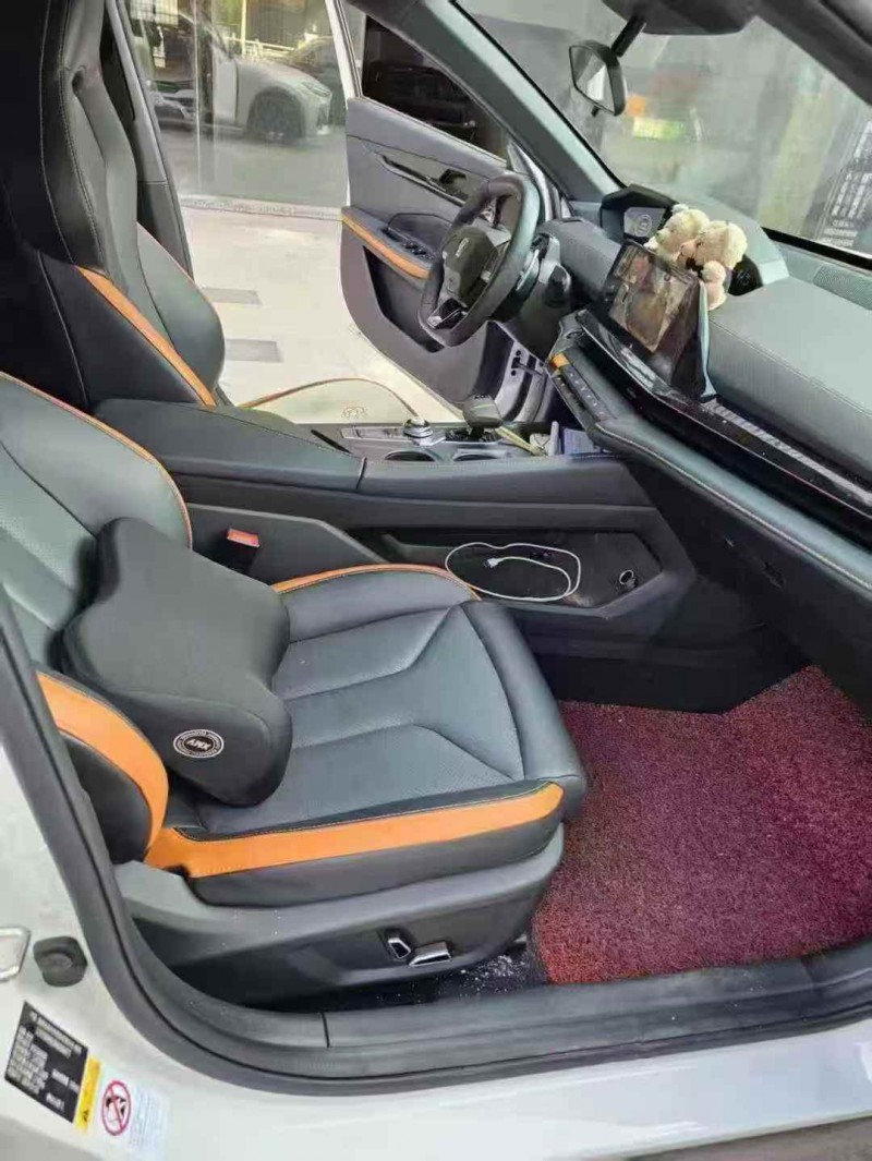 赣州24年长安汽车UNI4