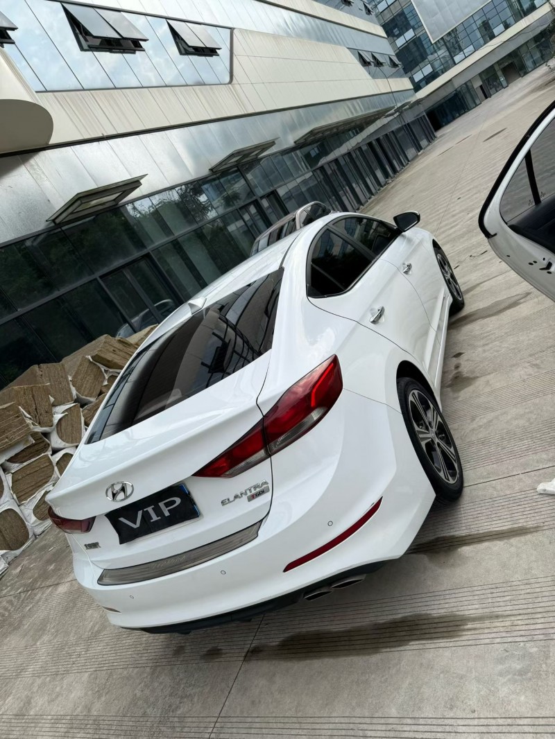 乐山18年现代领动5