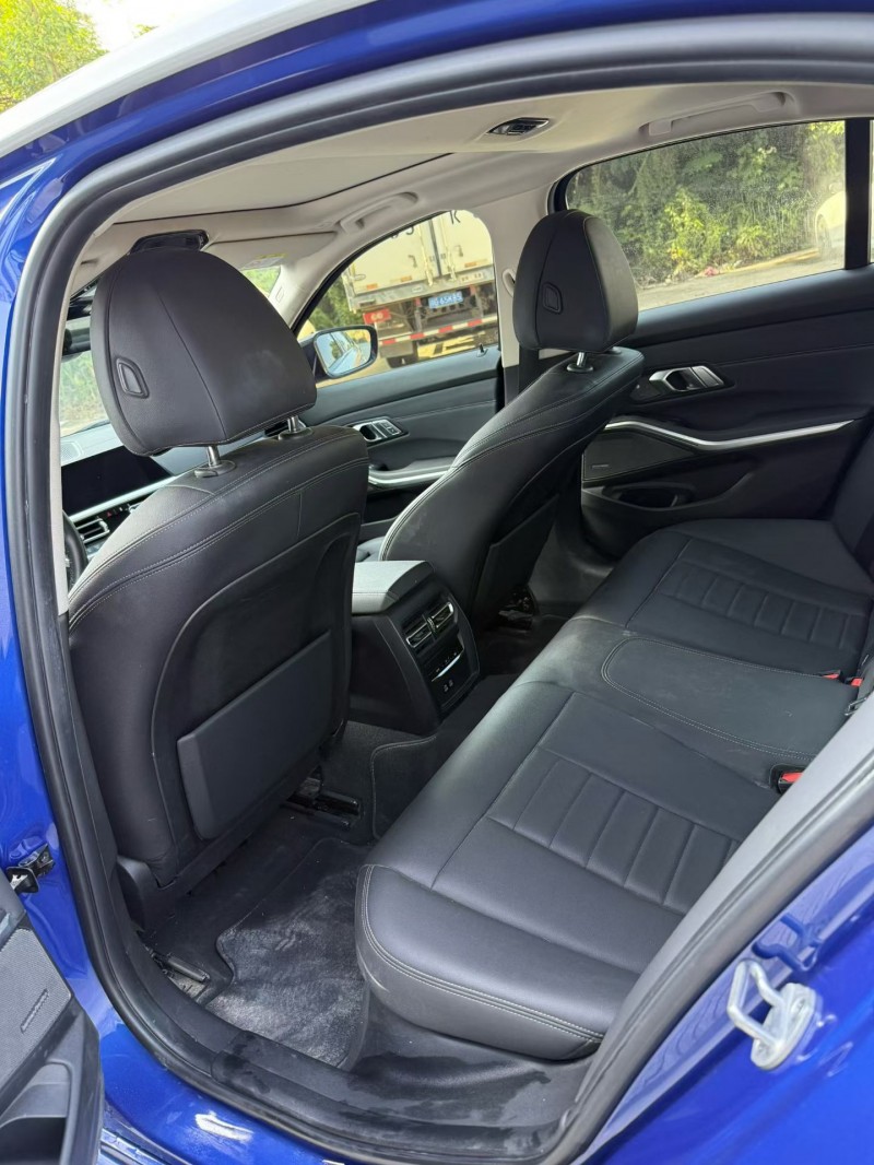 乐山19年宝马3系4