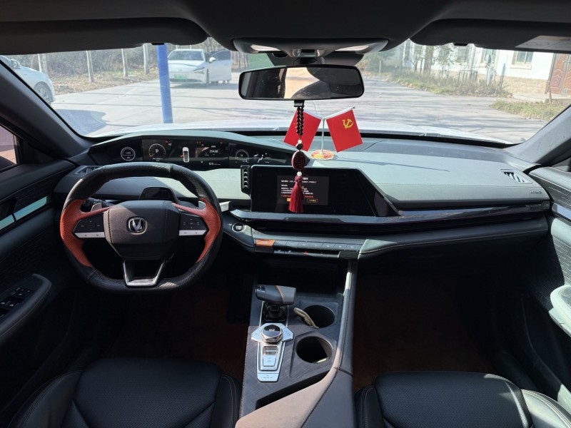 郑州22年长安汽车UNI4