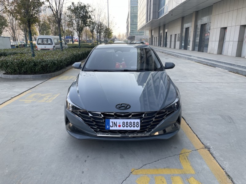 济宁22年现代伊兰特1