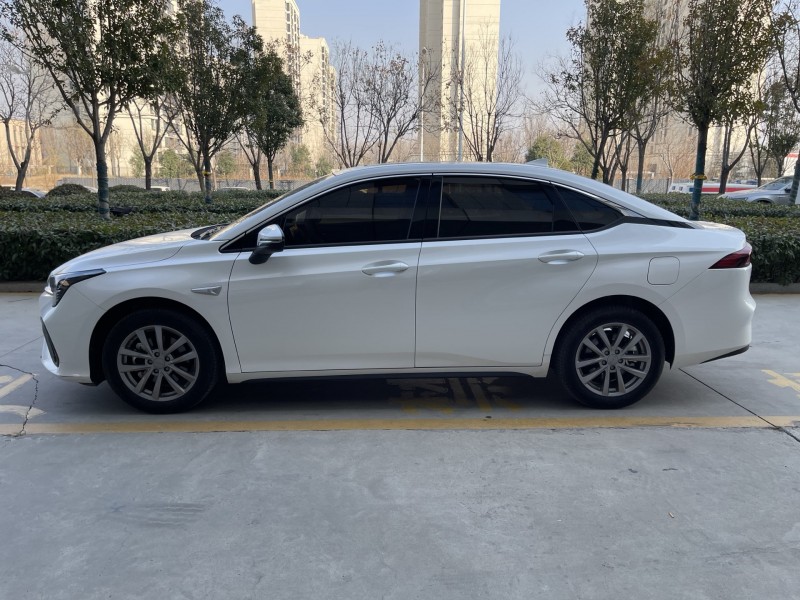 济宁24年传祺埃安S7