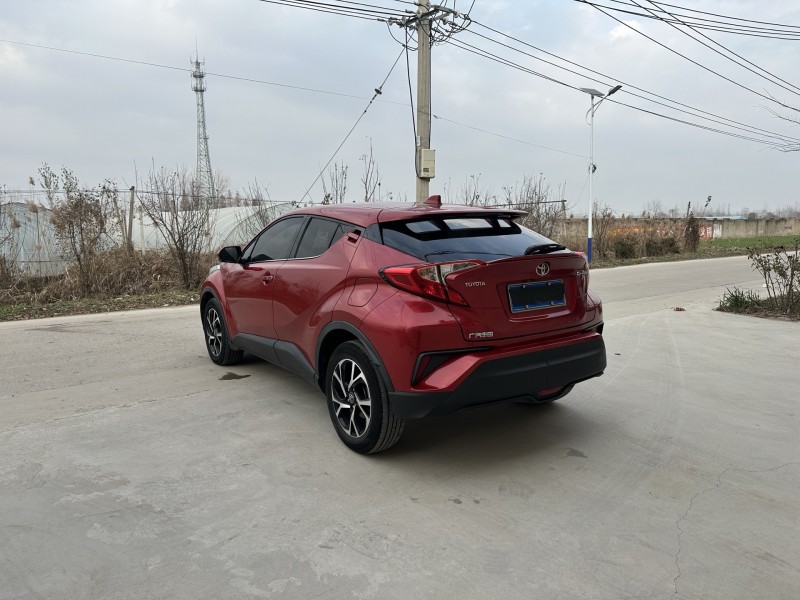 徐州19年丰田CHR3