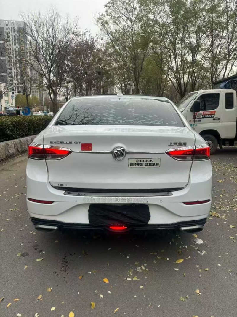 菏泽18年别克英朗8