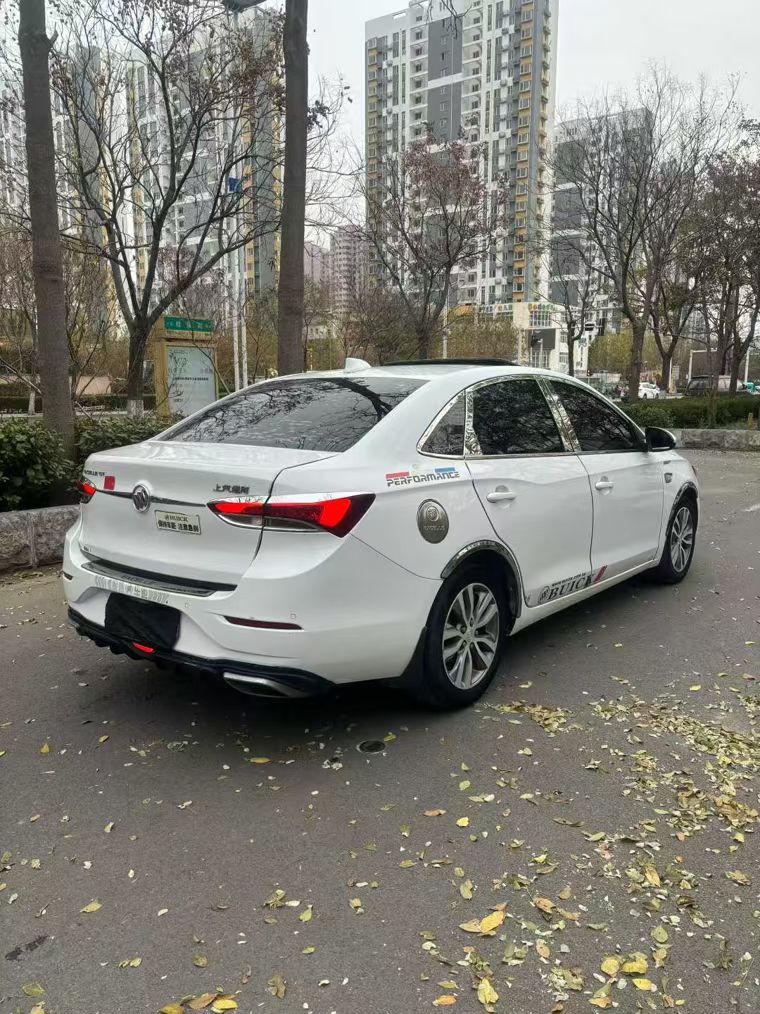 菏泽18年别克英朗9