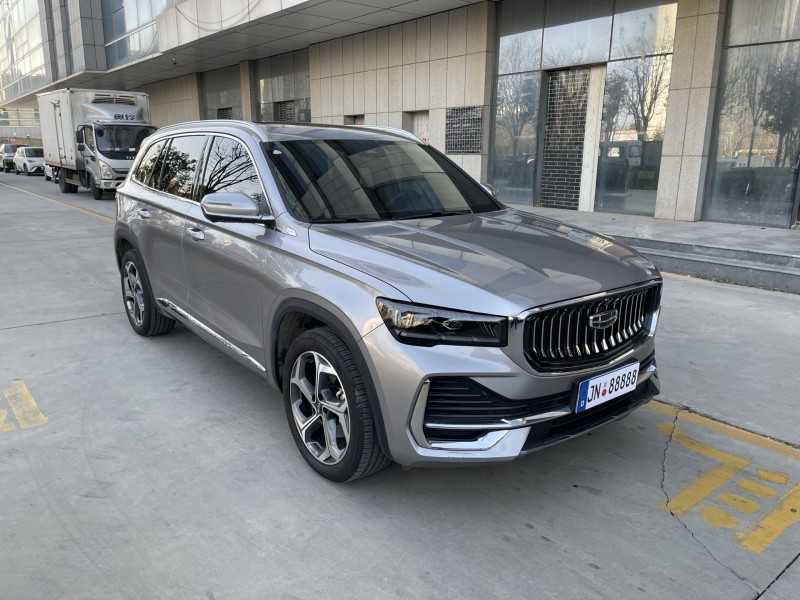 济宁24年吉利星越3