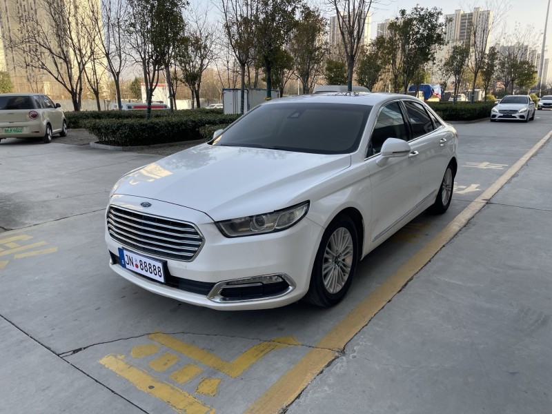 济宁16年福特金牛座2