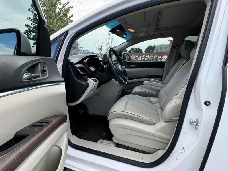 徐州22年别克GL84