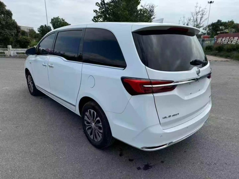 徐州22年别克GL88