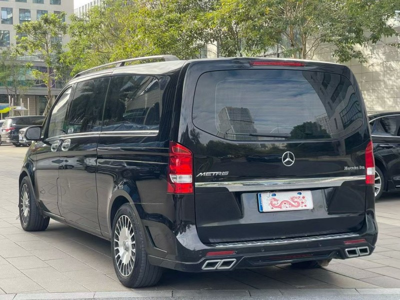 佛山19年奔驰威霆7