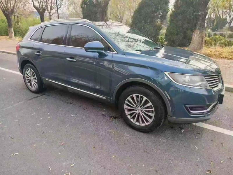 济宁16年林肯MKX3