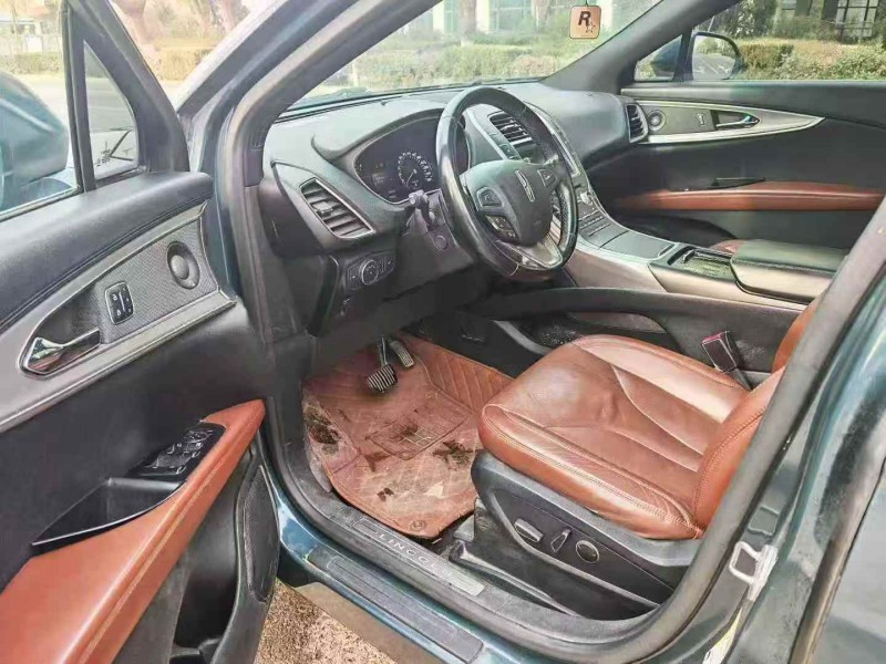 济宁16年林肯MKX4