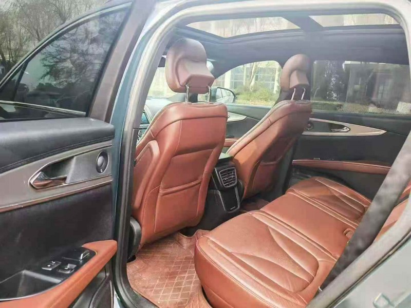 济宁16年林肯MKX6