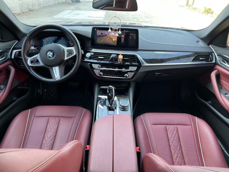 徐州21年宝马5系8