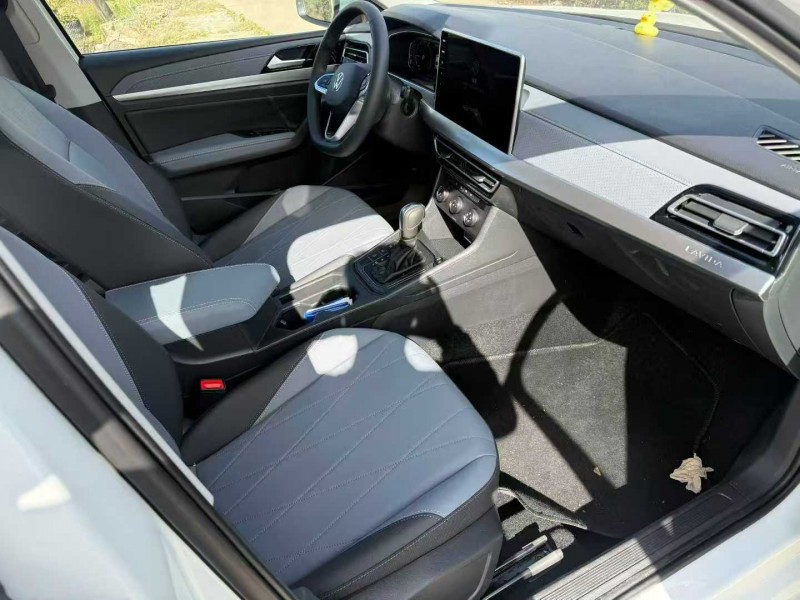 中山25年大众朗逸9