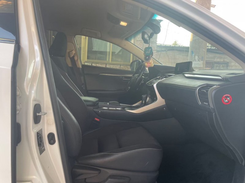 徐州20年雷克萨斯NX6