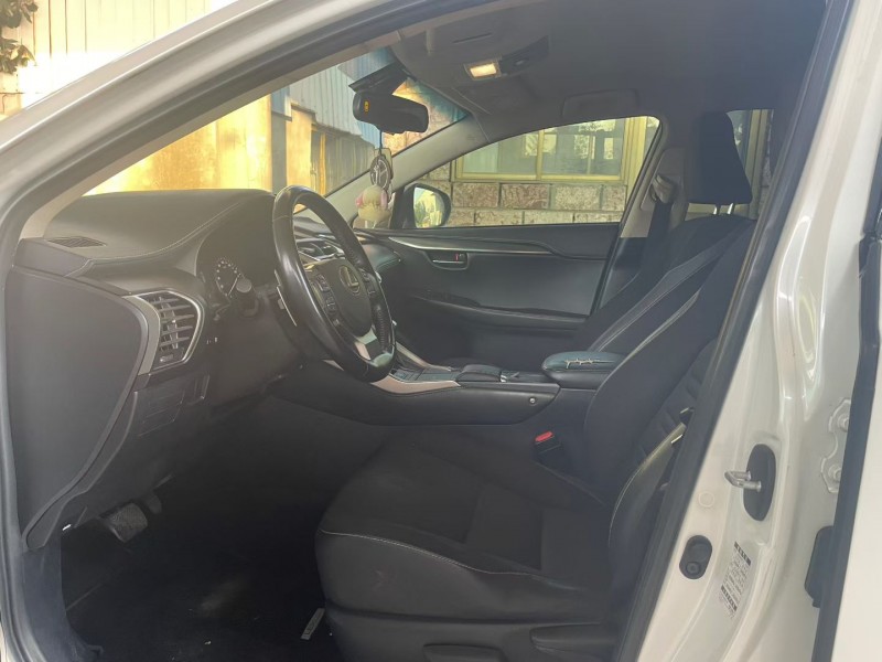 徐州20年雷克萨斯NX8