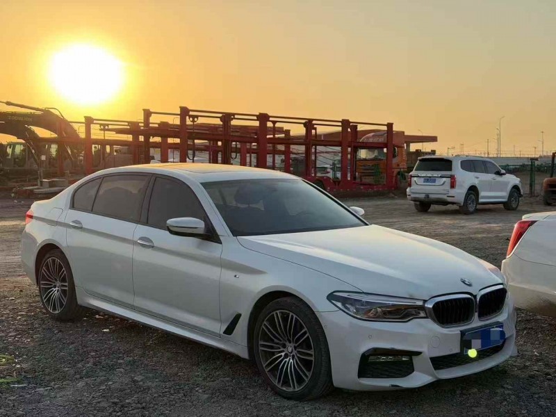 乌鲁木齐18年宝马5系2