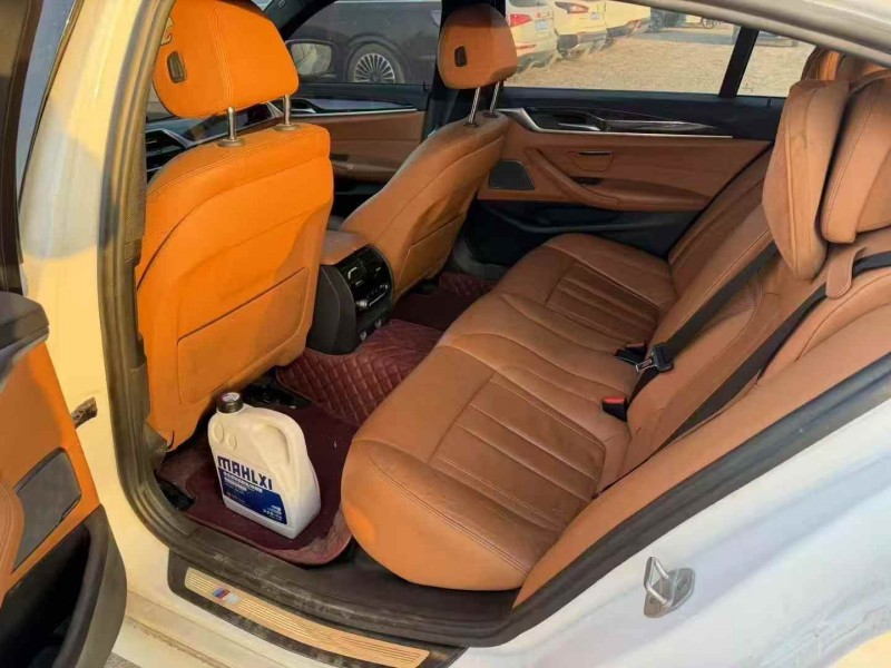 乌鲁木齐18年宝马5系6