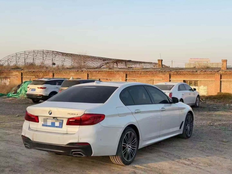 乌鲁木齐18年宝马5系8