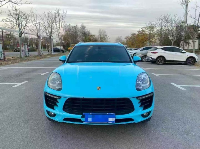 东营16年保时捷Macan1
