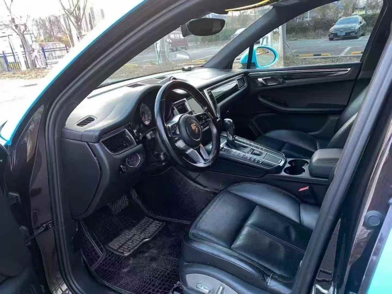 东营16年保时捷Macan5