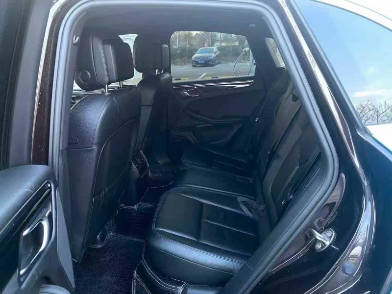 东营16年保时捷Macan6
