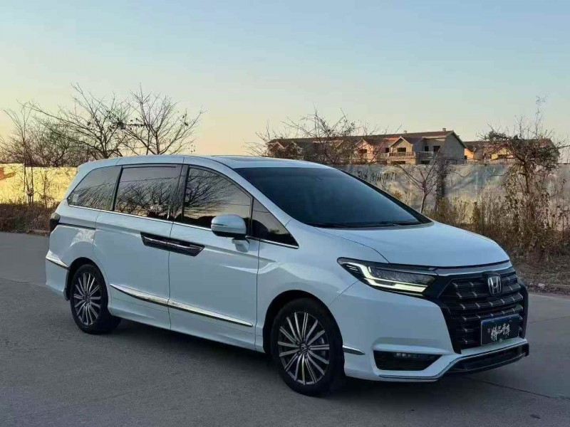 东营23年本田艾力绅3