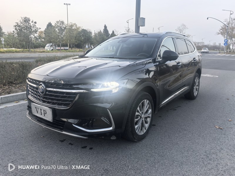 泰州23年别克昂科威2