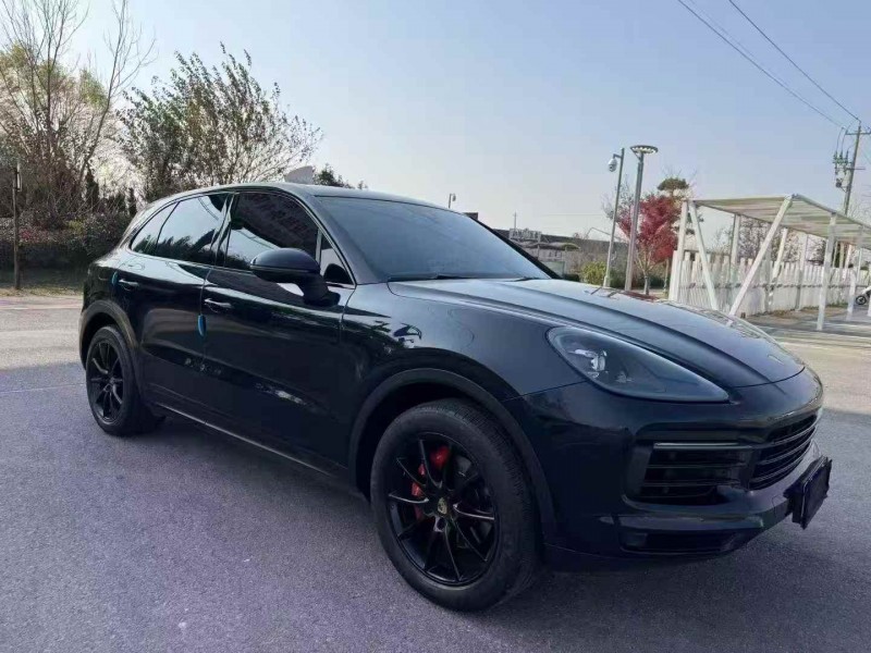 淮安19年保时捷卡宴2