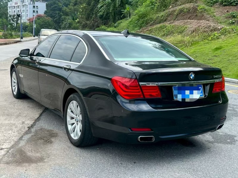 三明11年宝马7系8