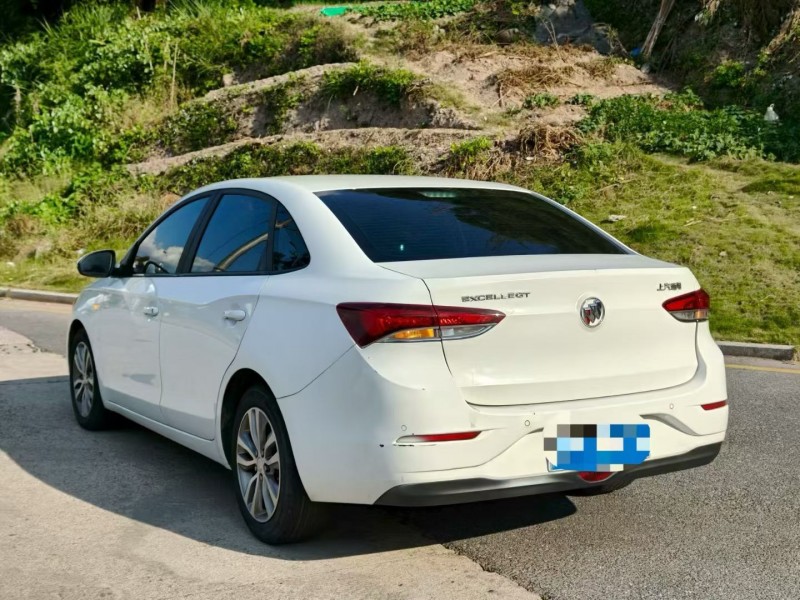 三明21年别克英朗7