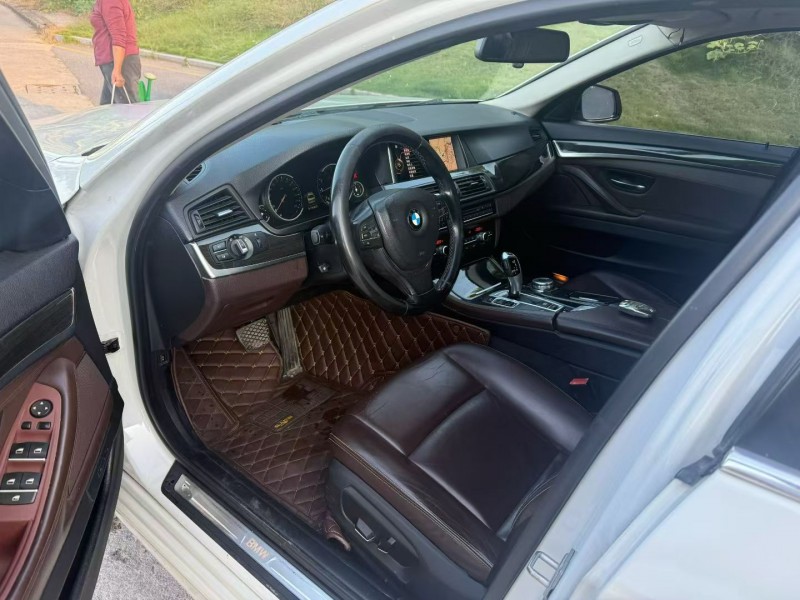 三明16年宝马5系4