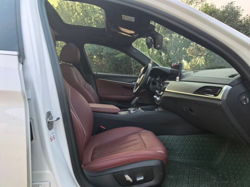 徐州21年宝马5系4